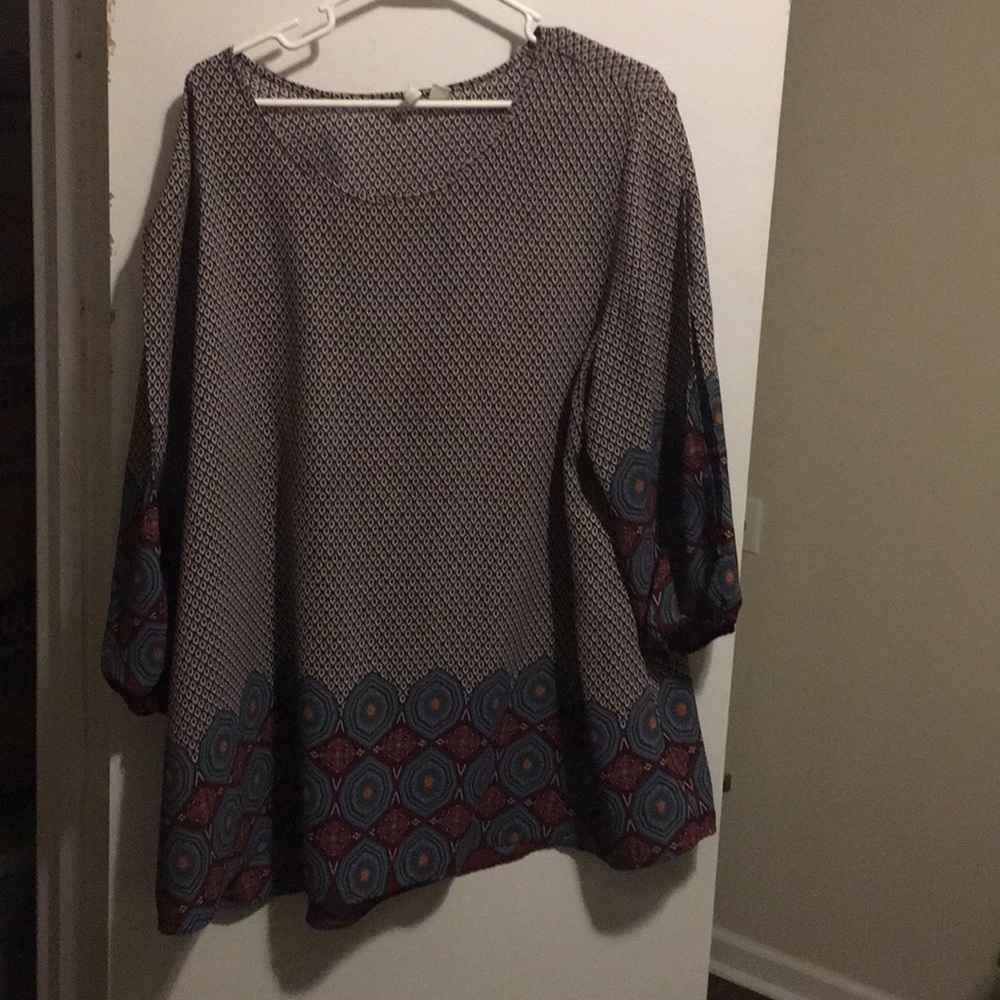 Cold sleeve blouse